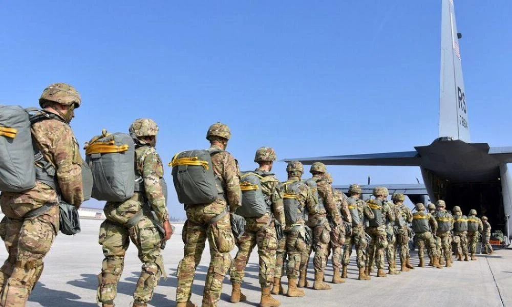 Σε θέσεις μάχης κατά της Ρωσίας οι ΗΠΑ-Μετακινούν πανίσχυρους σχηματισμούς εντός Ευρωπαϊκού εδάφους